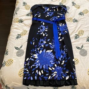 Le Chateau strapless dress size M
